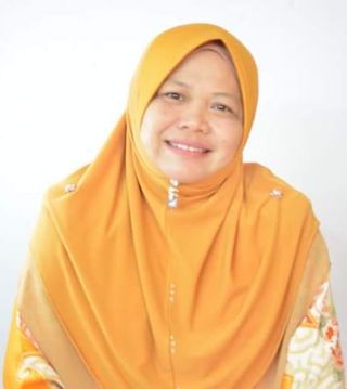 Portrait: Zainab binti Suhaili